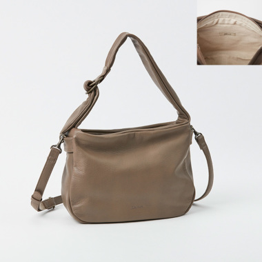 美品　Dakota 本革ショルダーバッグ　2WAY クロスボディ 公式 Dakota ダコタ dakota ダコタバッグ 2wayショルダーバッグ