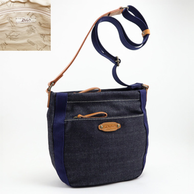 美品 ダコタ ショルダーバッグ パッチワーク デニム キルターシリーズ ネイビー 美品 ダコタ ショルダーバッグ パッチワーク デニム キルター